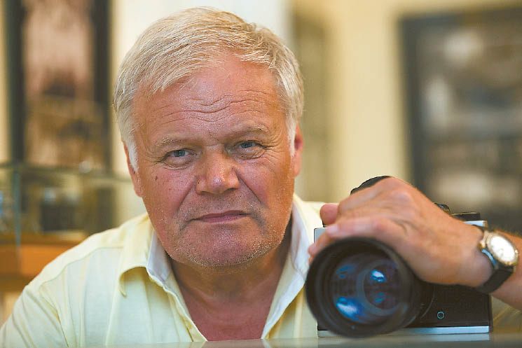 R. Linioniui įdomu į pasaulį žiūrėti pro fotoobjektyvo prizmę.