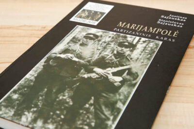 Iš fotoalbumo puslapių į mus žvelgia jauni veidai tų, kurie pasiaukojo dėl Laisvės ir Tėvynės.