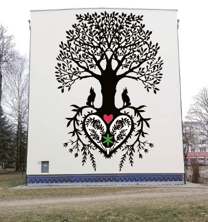 Toks gyvybės medis gali papuošti jūsų namo sieną.