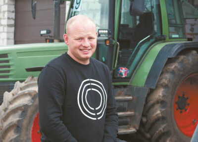 Jaunasis ūkininkas Mindaugas Vaišnys šiuo metu dirba apie 100 ha, kuriuos bėgant laikui tikisi padvigubinti.