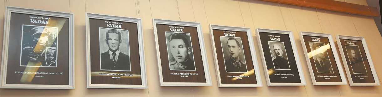 A. Baltūsis-Žvejys – kunigų seminarijos auklėtinis.