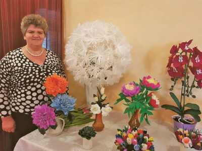 Laimutė Žilinskienė ir jos gėlynas... 