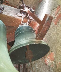 Varpo dūžiai aidi iš praeities... 