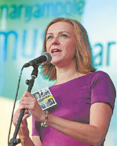 Eglė Kasteckaitė sakė Marijampolėje besijaučianti tarsi namie – jau tiek metų bendrauja su geranoriškais žmonėmis. 