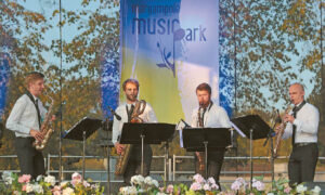 Latvijos saksofonininkų kvartetas „Atomos“ pristatė programą „Dž. Rosinis šoka rumbą“.