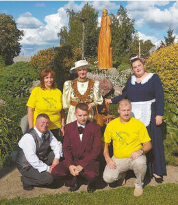 Kalvarijos vaidintojai Smilgiuose.