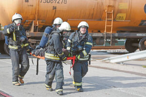 Sunku pratybose, lengva mūšyje – tokios nuostatos laikosi Marijampolės ugniagesiai.