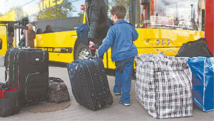 Jei mažylis auga šeimoje, kurioje tėvų gimtosios kalbos yra skirtingos, dar nereiškia, kad jis išmoks abi. 