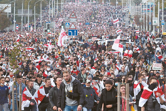 Tūkstantiniai mitingai Baltarusijoje