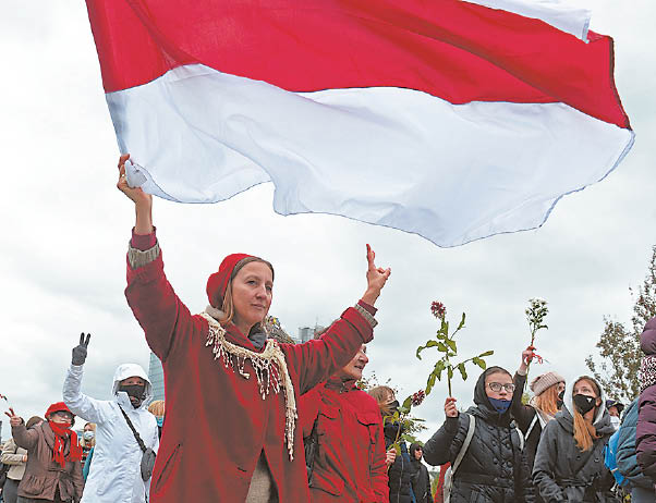 Mitinguojantys žmonės