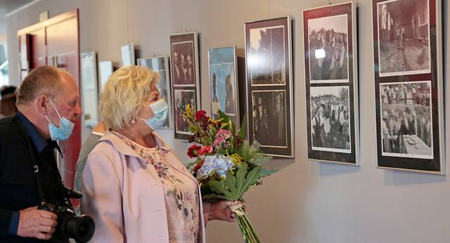 Fotografijose – ir miesto žmonės, ir jų nuveikti darbai.