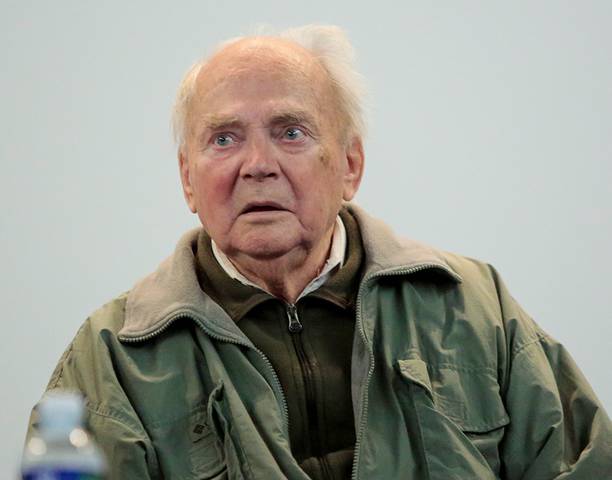 Simas Kudirka Marijampolėje prisiminė istoriją, kuri pakeitė jo ir kitų žmonių gyvenimus.