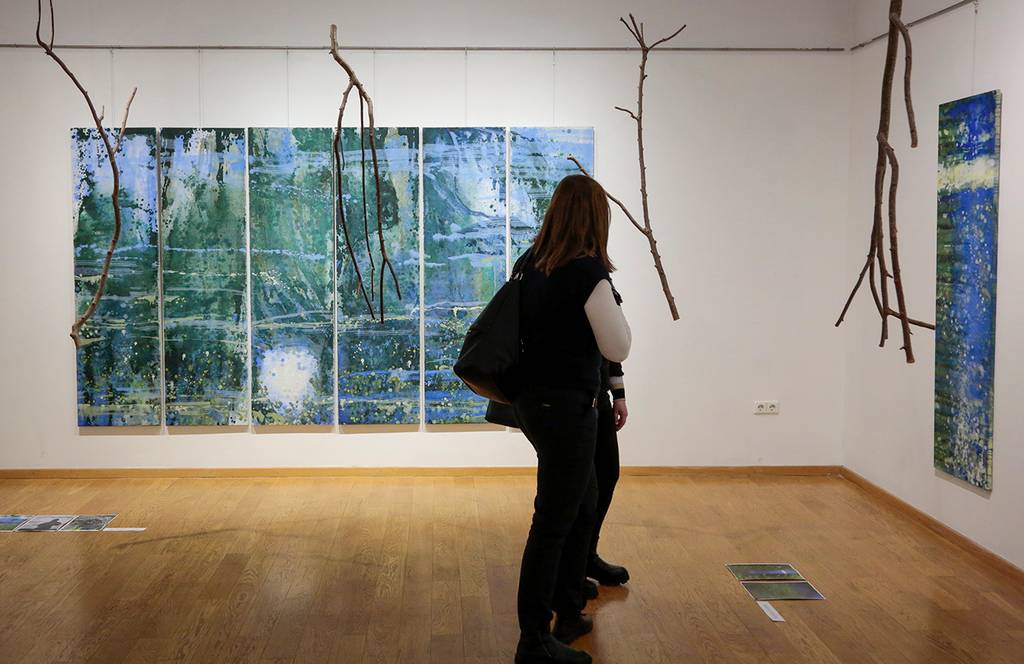 Atėjus reikia tiesiog ramiai pabūti – šviesa ir spalvos sukurs emociją.