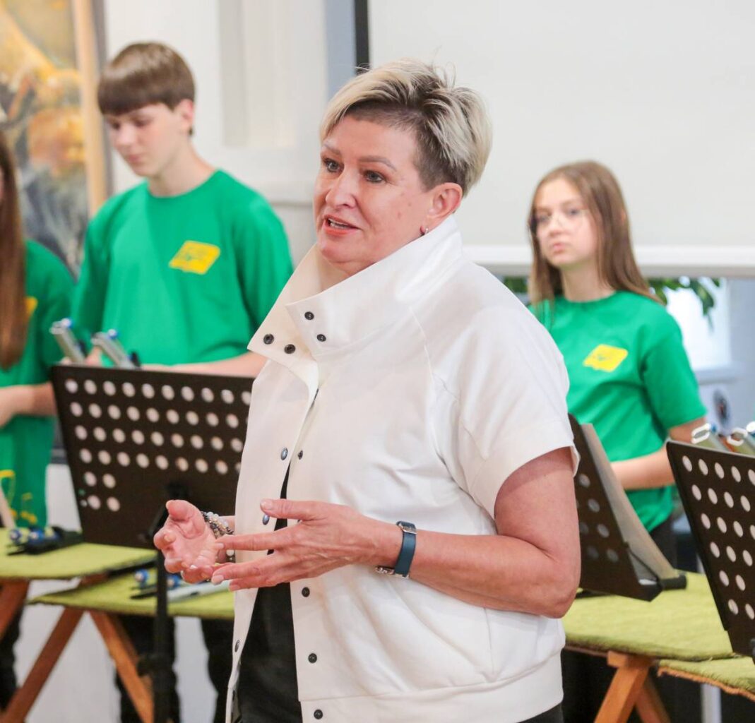 Meilutė Apanavičienė labiausiai džiaugėsi, kad per dešimtmetį susibūrė nemažas ištikimų galerijoje vykstančių renginių lankytojų ratas.