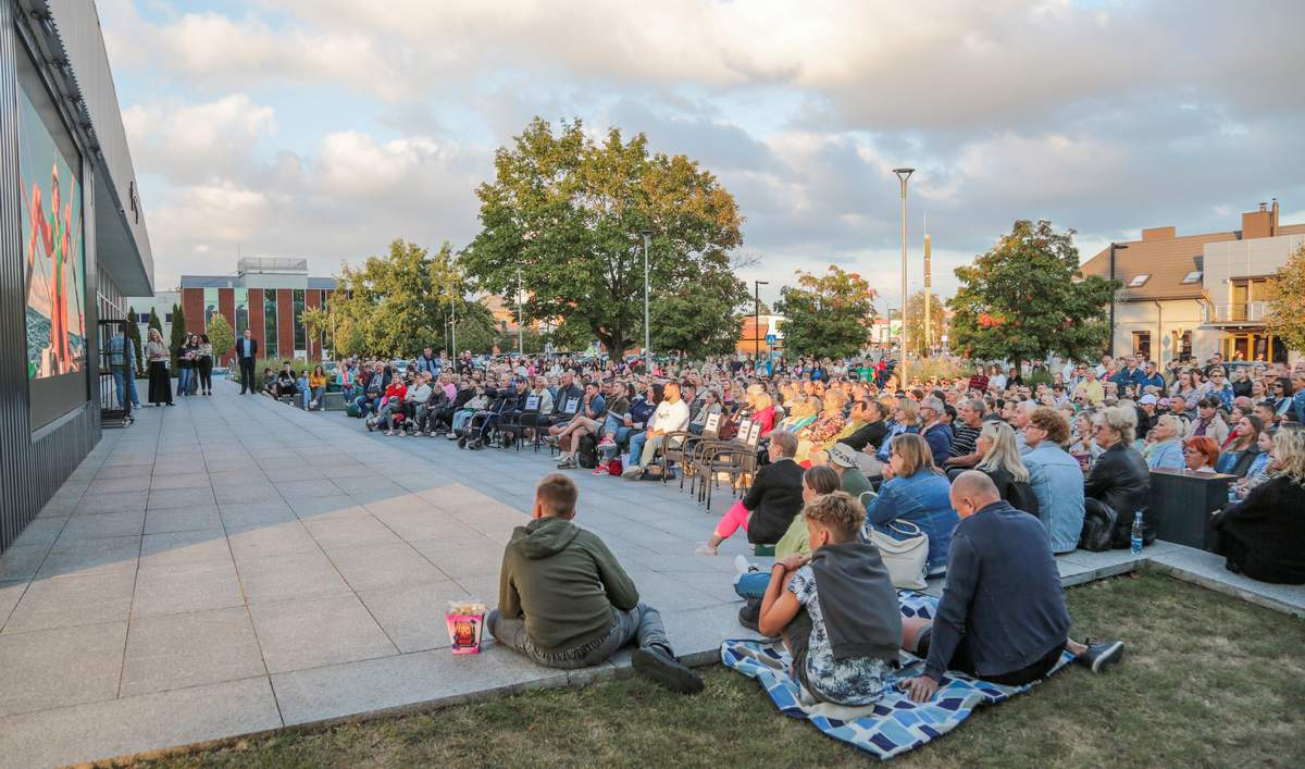 Į renginį susirinko didžiulė minia žiūrovų.