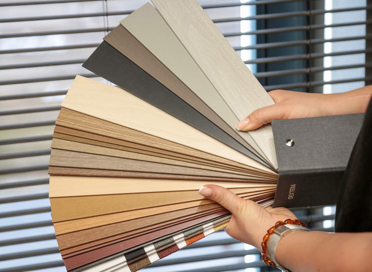 Kaip išsirinkti tinkamiausią namų rūbą iš 1000 pavyzdžių? Elvyra patars! 