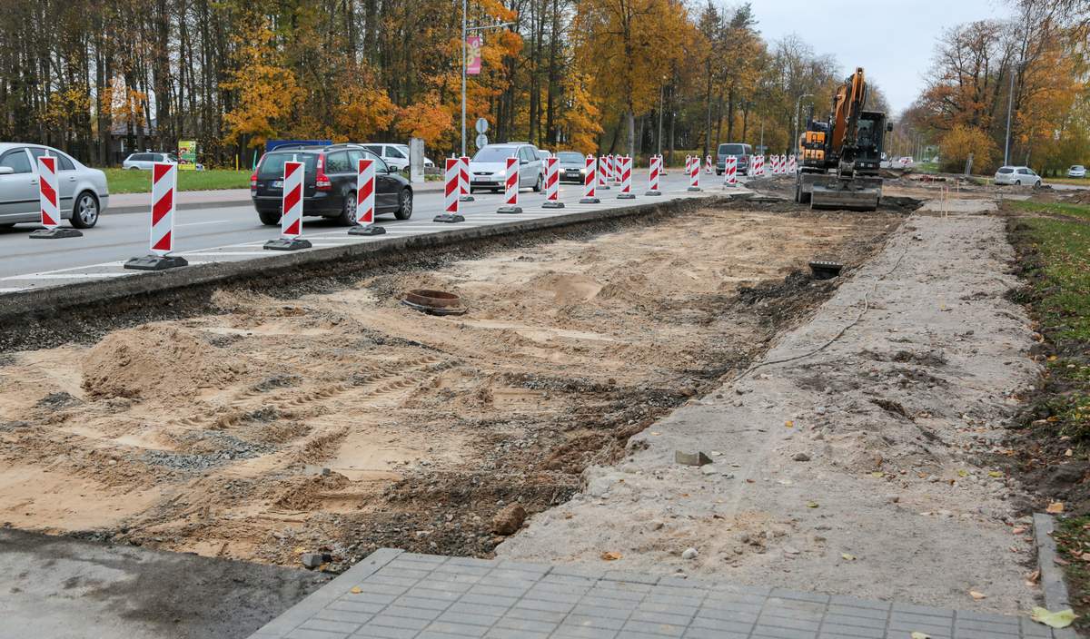 Statybos darbai žiedinėje sankryžoje vyksta, bet eismas Vilkaviškio, Vokiečių gatvėmis vyksta taip pat, kaip ir ankstesniais metais. 
