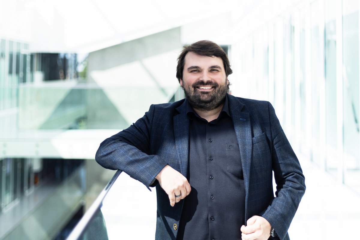 Fizikos katedros docentas, studijų programų vadovas Benas Gabrielis Urbonavičius