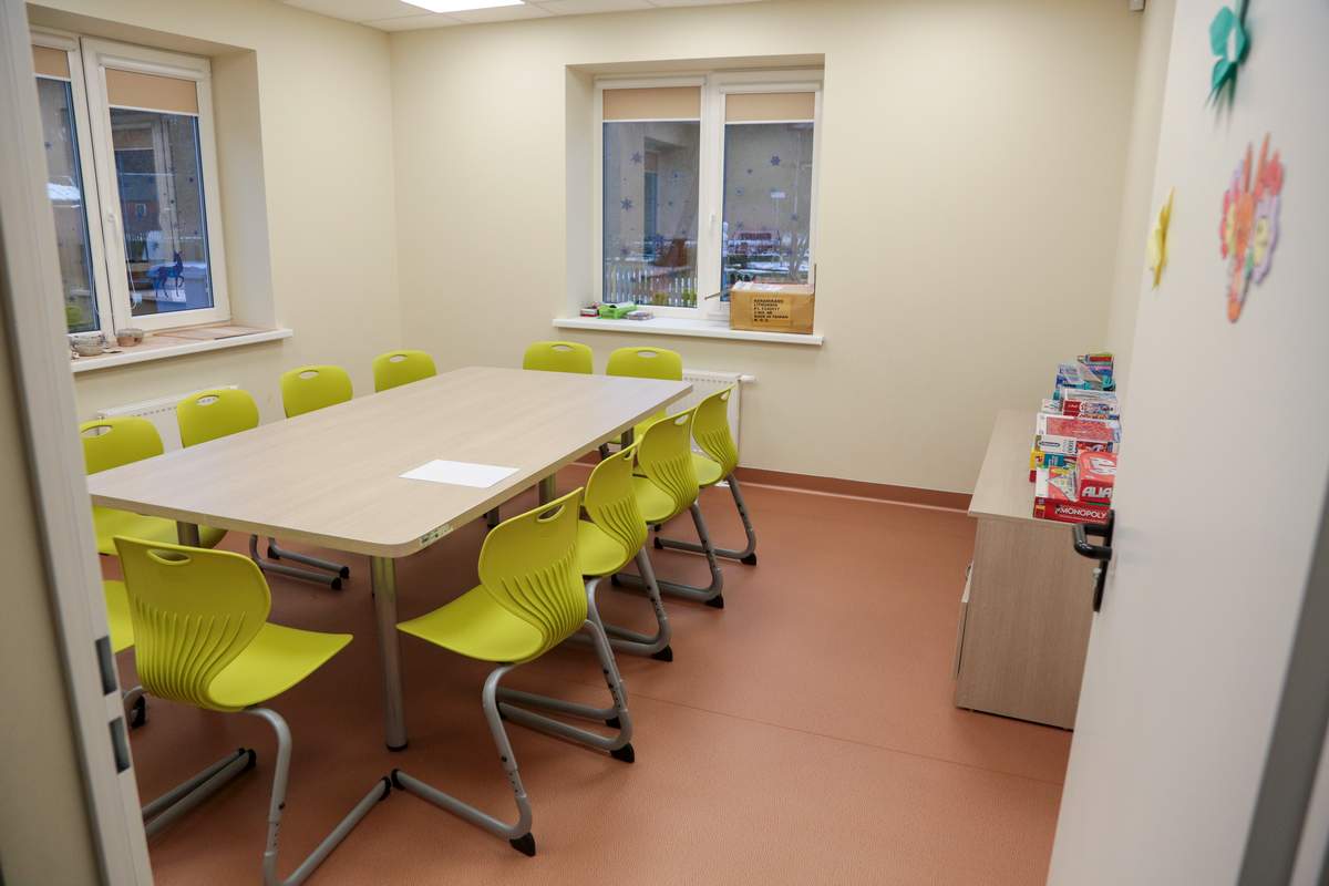 Buvusios mokyklos patalpose atsirado Vaikų dienos centras.
