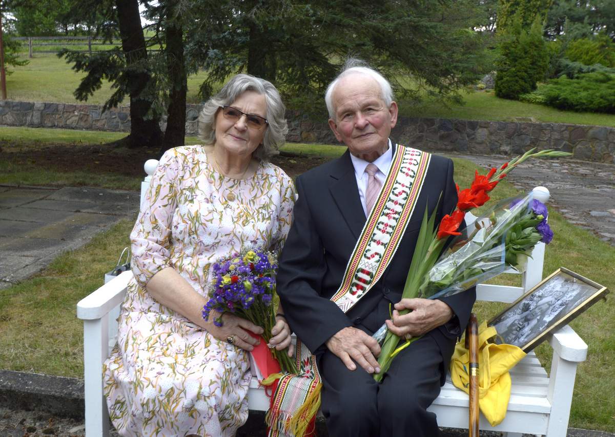 Stasė ir Stanislovas Šmulkščiai 90-mečio šventėje.