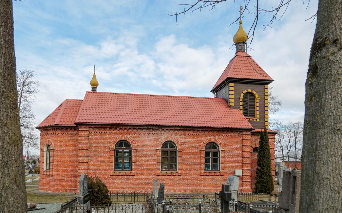Marijampolės kapinėse 1907 m. pastatyta Šv. Trejybės mūrine cerkve ir dabar naudojasi mūsų mieste gyvenantys stačiatikiai. 