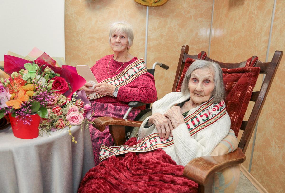 Danutė Nikliauzienė ir Adelė Degutienė savo jubiliejinius gimtadienius šventė kartu.