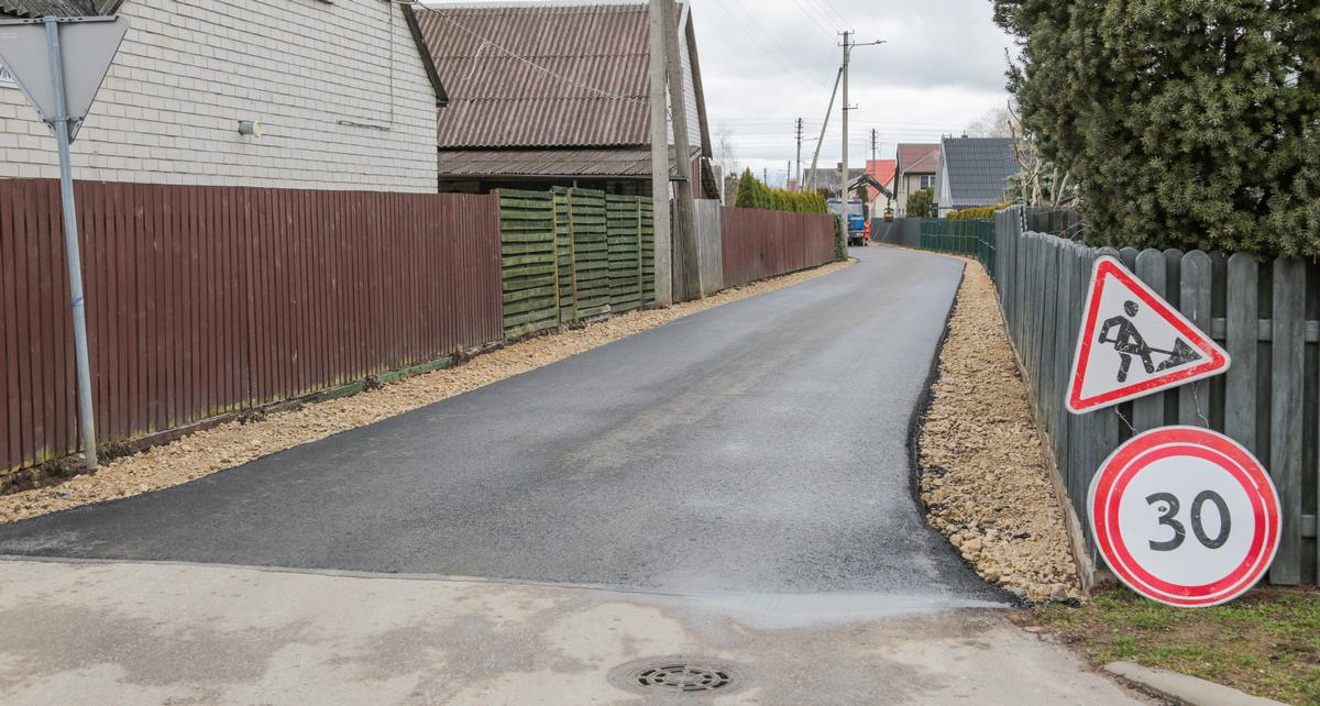 Žilvino gatvėje paklota nauja asfalto danga.