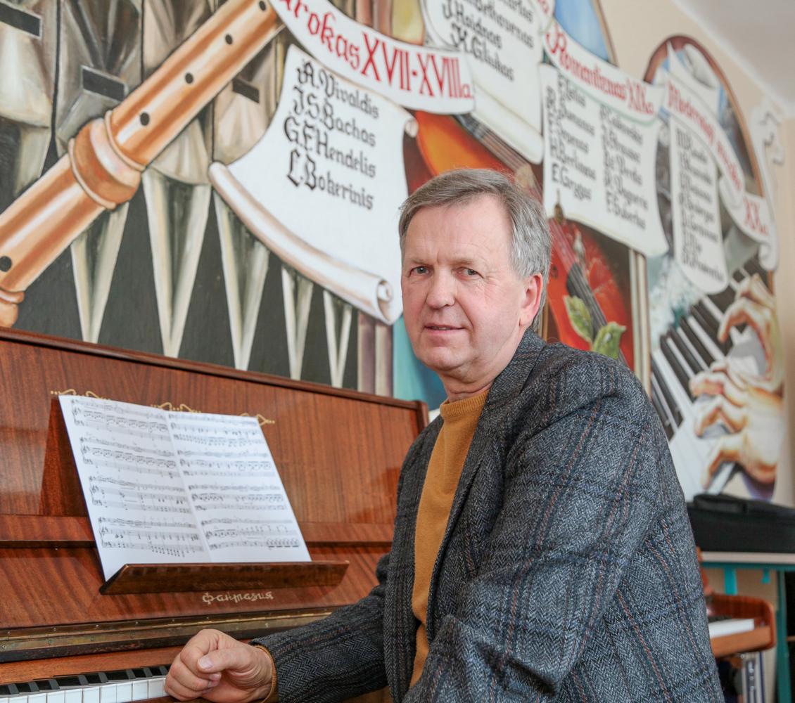 Bronius Kaubrys sako, kad marijampoliečiai yra apdovanoti: kiek-vienais metais turime ne vieną progą lankytis muzikos festivaliuose – nemokamai, su geriausiais atlikėjais, kiekvieno skoniui tinkančiomis programomis.  
