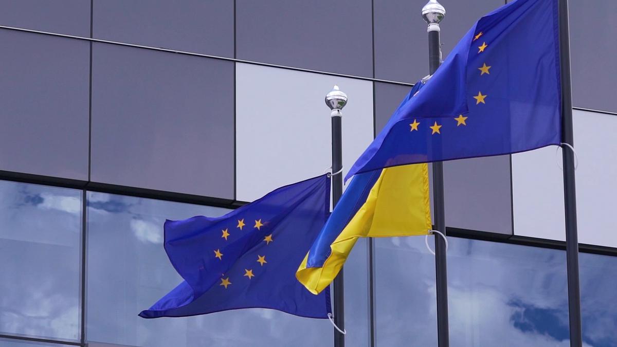 Europos diena primena, kad Europos šalių bendrystė, vienybė ir solidarumas yra tvirtos, saugios ir darnios Europos garantas.