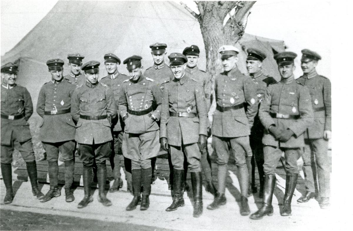 Karo lakūnai Marijampolėje.