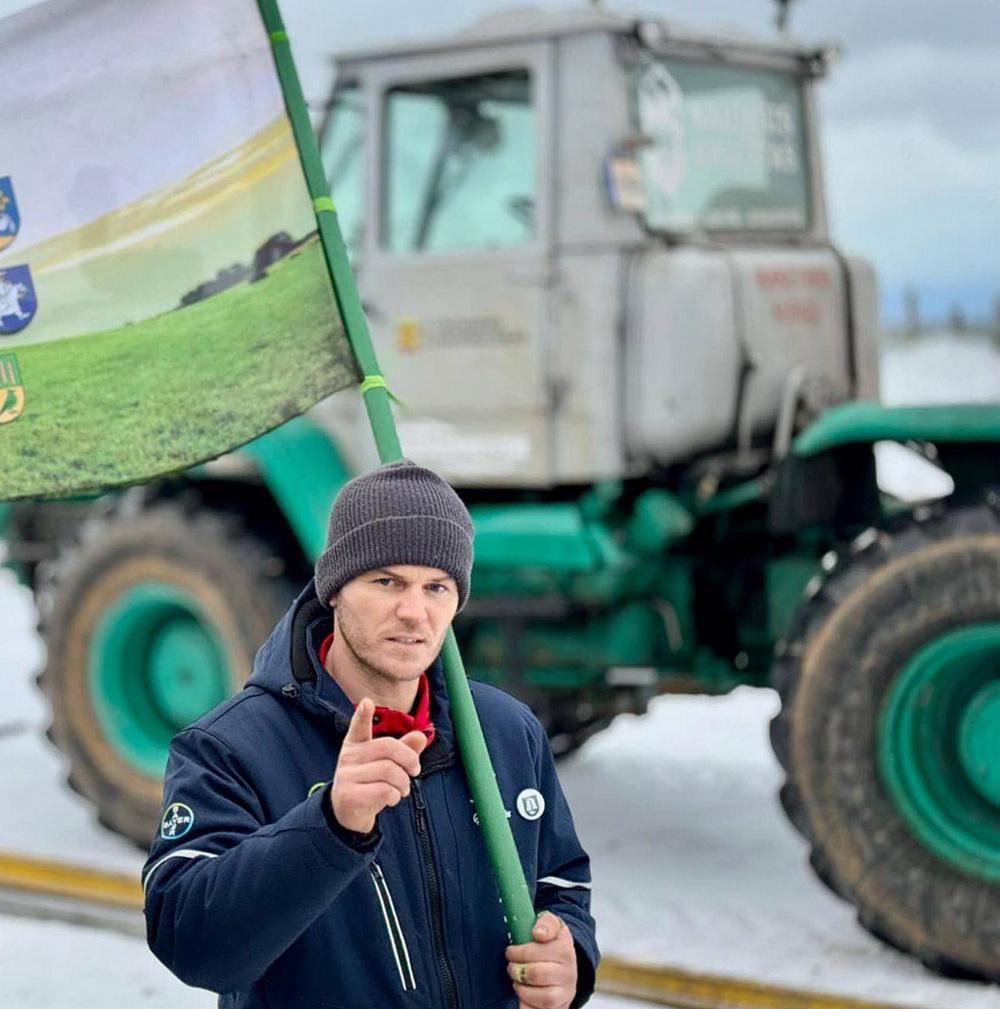 „Sąmoningi ūkininkai, kurie myli gamtą ir ją rūpinasi, stengiasi išvengti tokių nelaimingų atsitikimų“, – sako Artūras Vakarinas. 