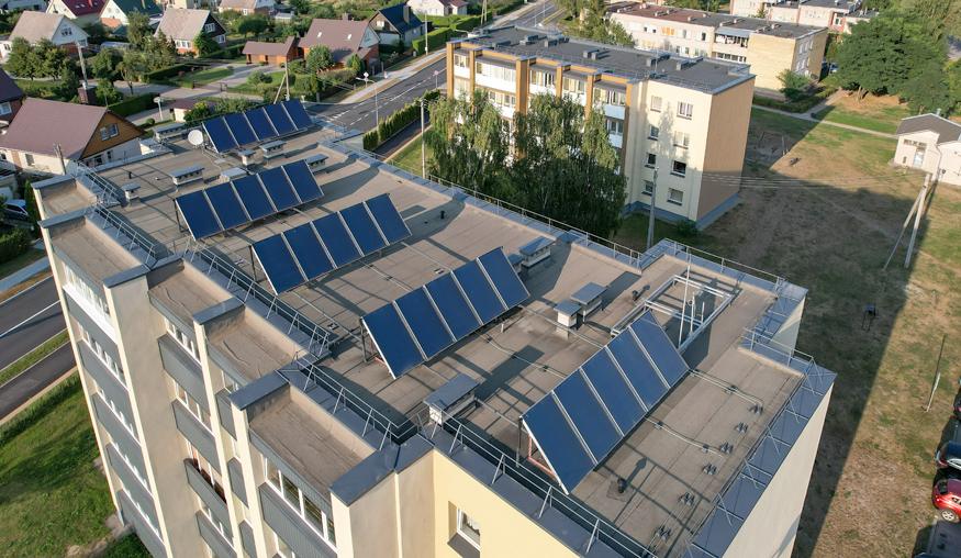 Atnaujintas daugiabutis.