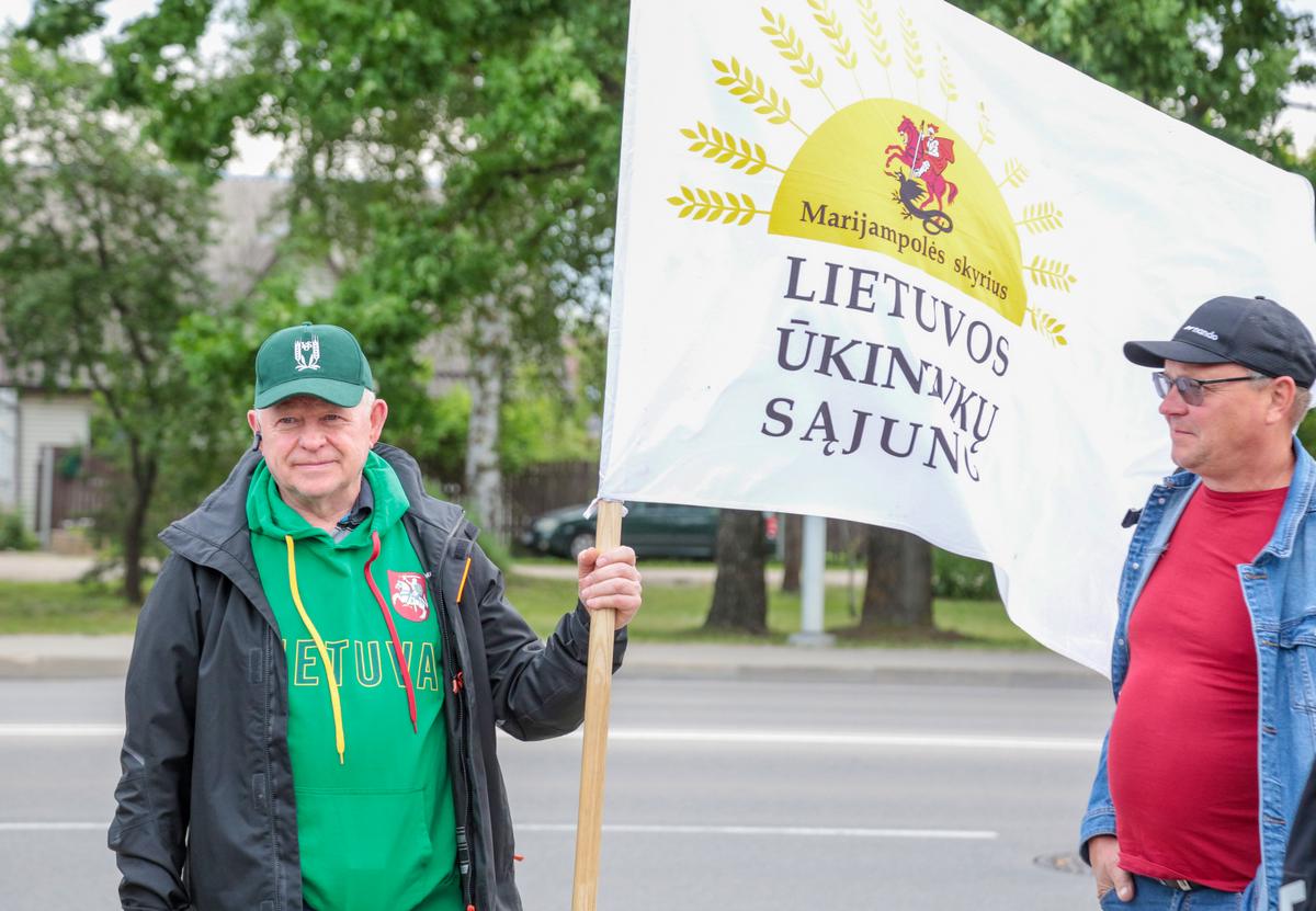 Marijampolės ūkininkų vedlį Sigutį Jundulą ir ūkininką Robertą Radzevičių, be visų kitų mokestinių pakeitimų, glumina planuojamas kelių naudotojo mokestis.