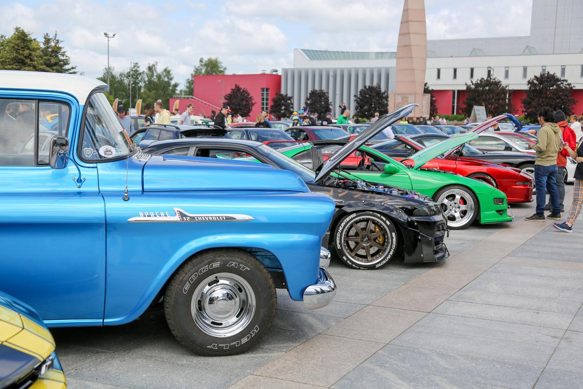 Pasak „The Boosters“ atstovo Lino Matulio, džiaugiamasi, kad susibūrimas Marijampolėje sukvietė apie šimtą dalyvių, o dar kiek daug lankytojų…