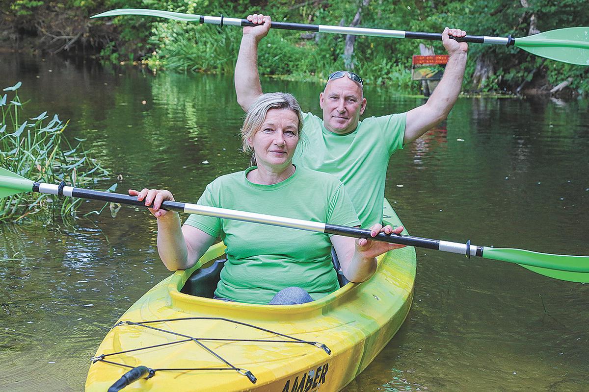 Ūkininkai Regina ir Rolandas Storpirščiai.