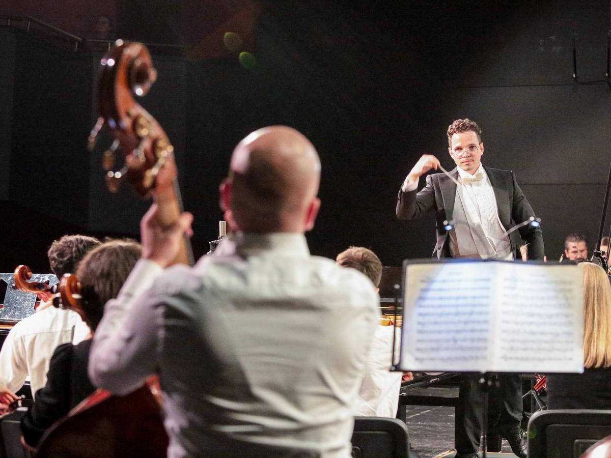 Mariaus Reklaičio batutos užburtas orkestras Bedržicho Smetanos simfoninę poemą „Vltava“ atliko itin įspūdingai.