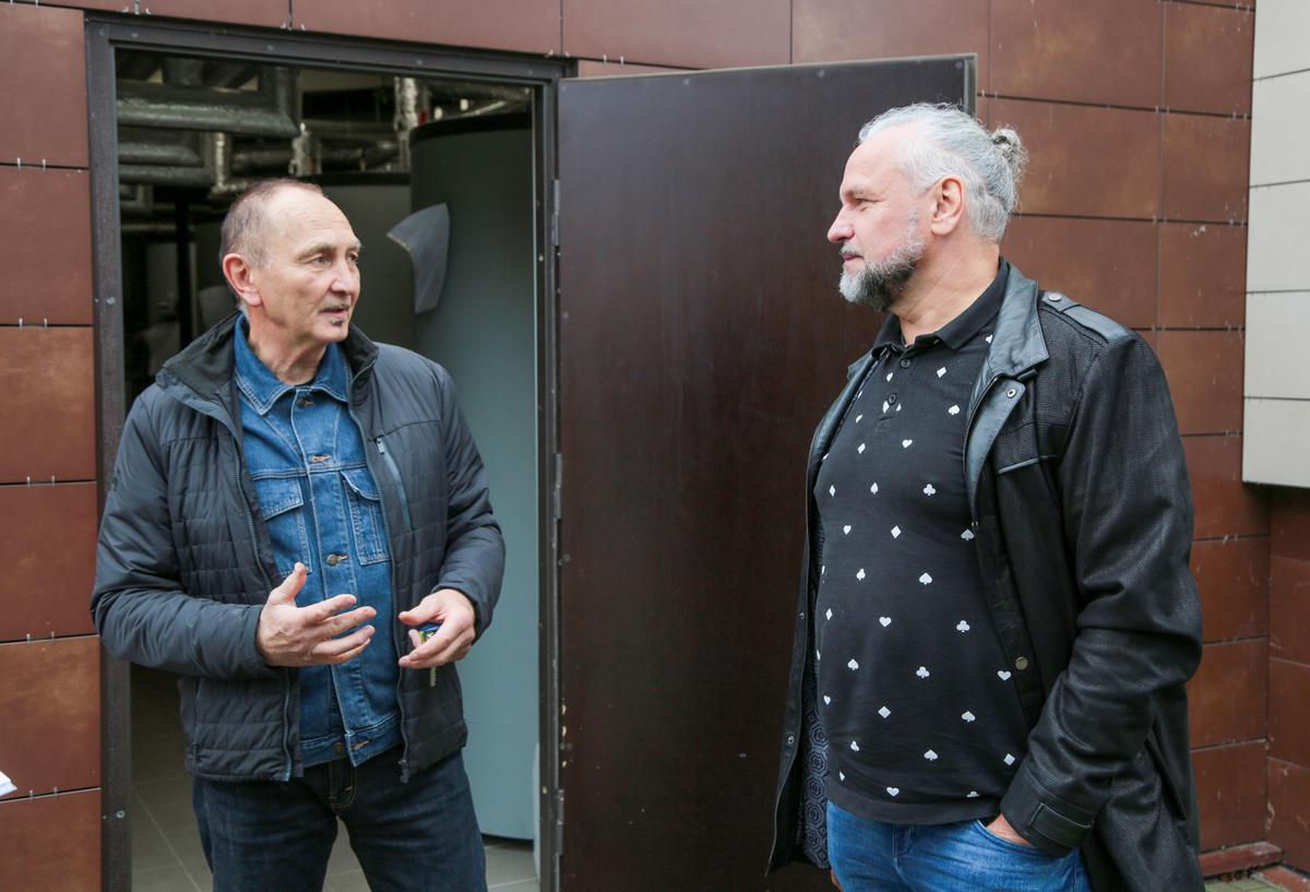 Valius Rudys ir Vygandas Rutkauskas sako, kad geoterminė šildymo sistema ne tik palanki aplinkai, bet ir piniginei. Išmokėję paskolą vyrai tikisi finansinės laisvės senatvėje.