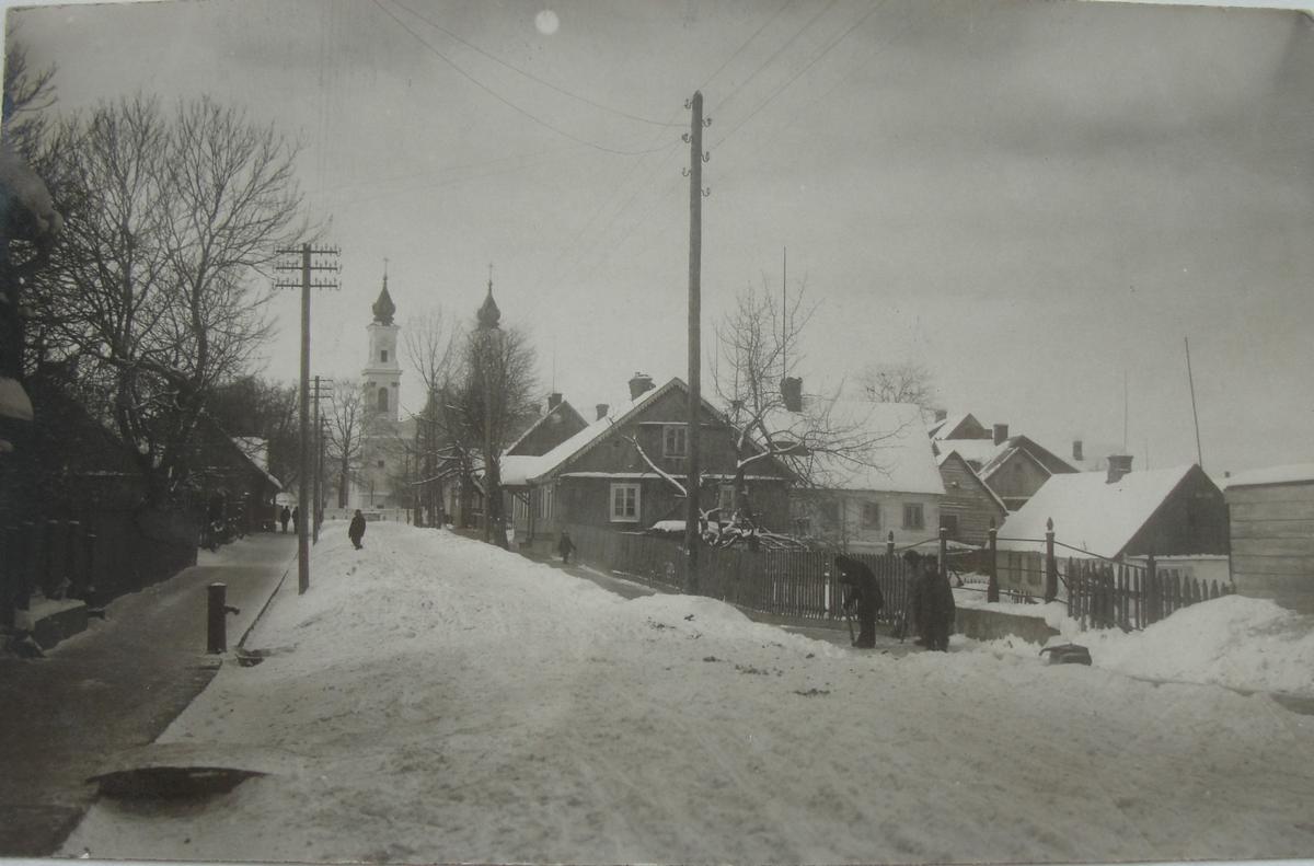 Taip atrodė žiemą Bažnyčios gatvė, kurios šaligatvius prižiūrėdavo gyventojai.